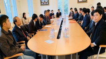 Đoàn công tác tỉnh Thái Nguyên làm việc với Đại sứ quán Việt Nam tại CHLB Đức