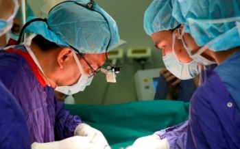 14 giờ phẫu thuật ghép phổi cứu bệnh nhân 17 tuổi khỏi cửa tử