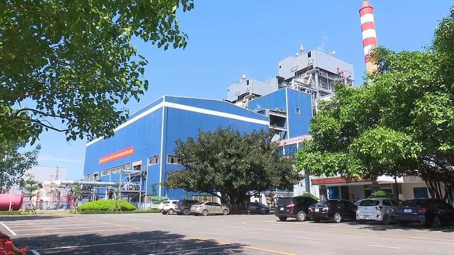 [Photo] Công ty Nhiệt điện Cao Ngạn vừa phòng chống dịch vừa ổn định sản xuất
