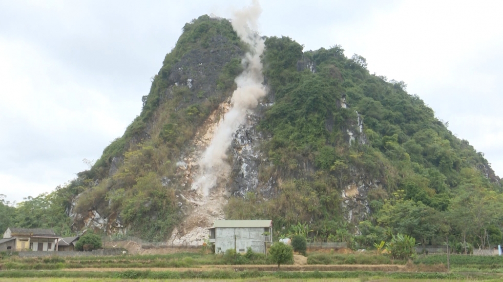 Xử lý dứt điểm tình trạng sạt lở núi Nà Khao giúp người dân yên tâm đón Tết Nguyên đán