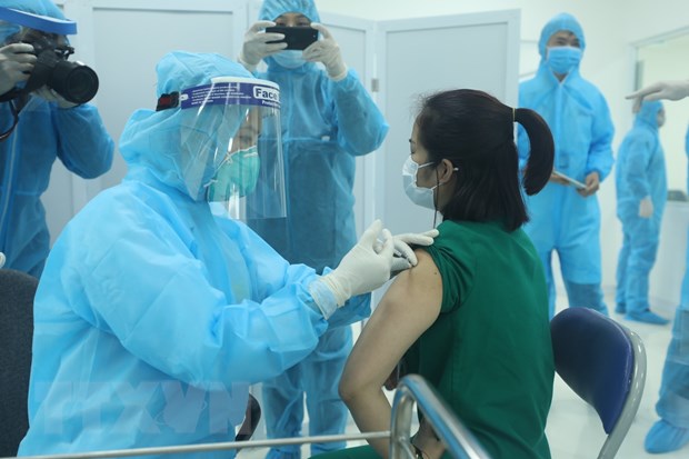 Hôm nay, Việt Nam bắt đầu tiêm vắcxin phòng COVID-19 tại nhiều nơi