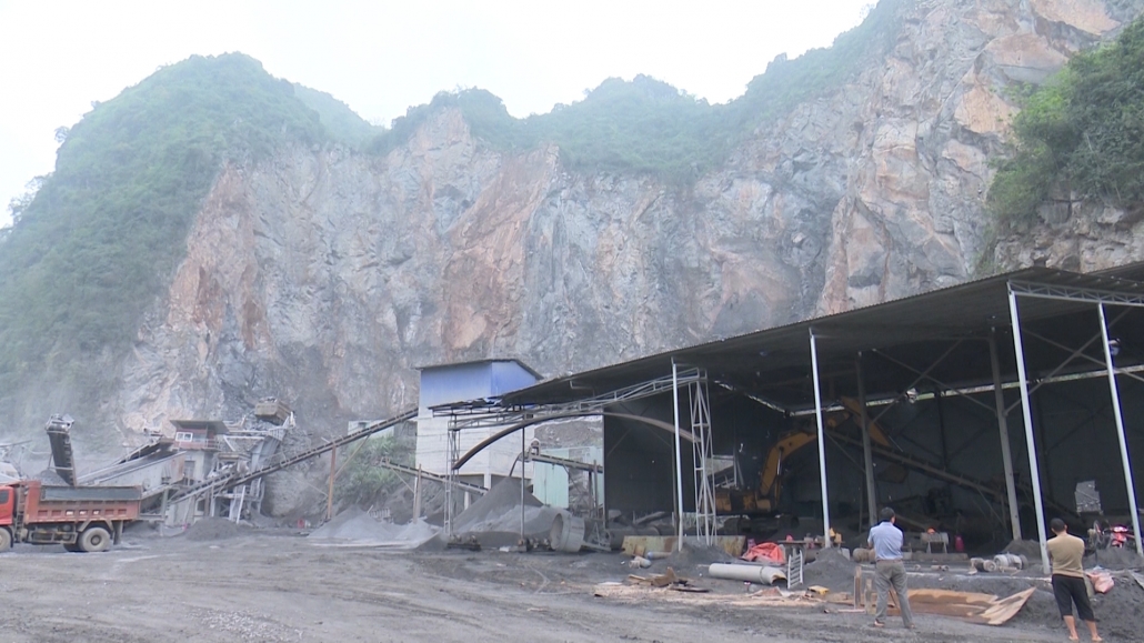 Phú Lương: Bảo vệ môi trường trong khai thác, sản xuất vật liệu xây dựng