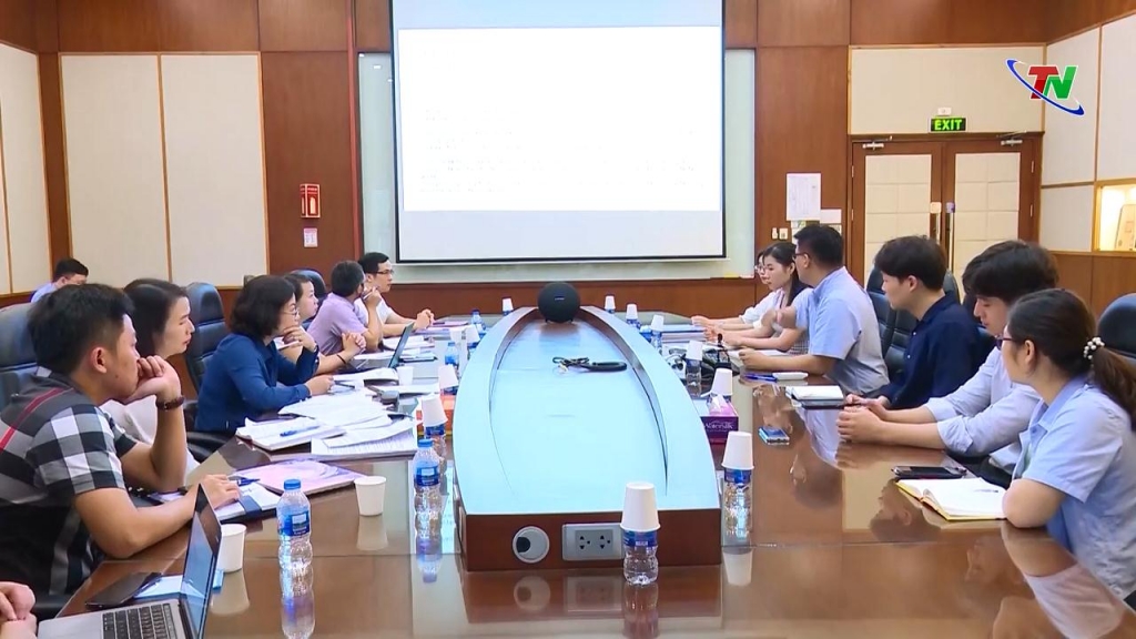 Đoàn công tác của Văn phòng Chính phủ khảo sát ở các doanh nghiệp công nghệ cao tại Thái Nguyên