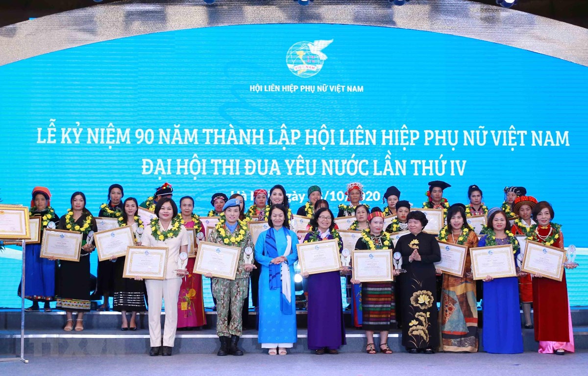 Địa vị phụ nữ Việt Nam trong xã hội và gia đình ngày càng nâng cao