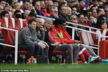Arsenal - West Ham: Ngồi trên đống lửa