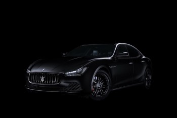 Nerissimo Maserati Ghibli ră mắt phiên bản đặc biệt màu đen tuyệt đẹp