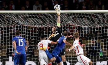 HLV Monaco kinh ngạc vì tài năng của Buffon