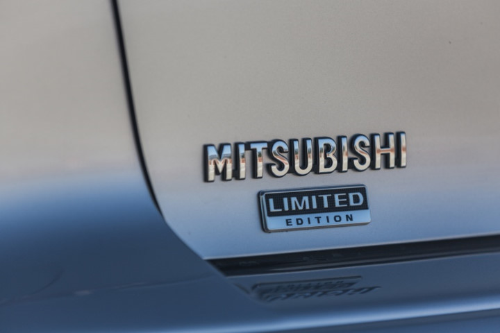 mitsubishi lancer limited edition gia 450 trieu dong