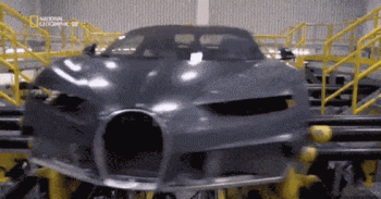 Khám phá quy trình sản xuất siêu xe Bugatti Chiron