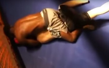 Võ sĩ MMA hạ gục cao thủ Vịnh Xuân trong 20 giây