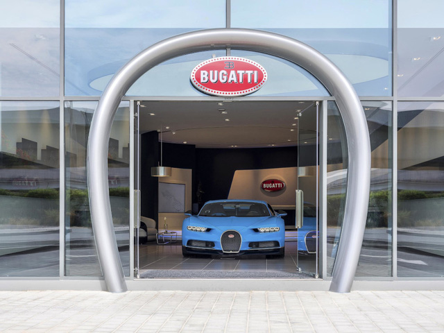 Bugatti khai trương showroom lớn nhất thế giới tại Dubai