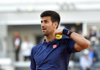 Rome Masters: Djokovic đi tiếp, Murray sớm thành khán giả