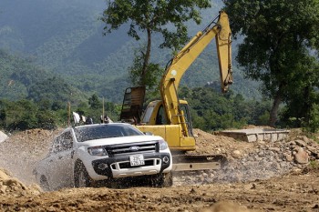 Ford Việt Nam tăng giá Ranger