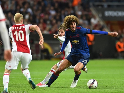 ha dep ajax mu dang quang thuyet phuc tai europa league