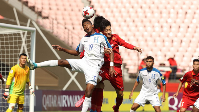 bong da viet nam va khoang cach lon voi trinh do world cup