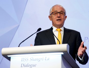 Thủ tướng Australia cảnh báo Trung Quốc không &quot;bắt nạt&quot; trên Biển Đông