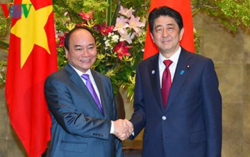 Báo Nikkei ca ngợi chuyến thăm Nhật Bản của Thủ tướng Nguyễn Xuân Phúc