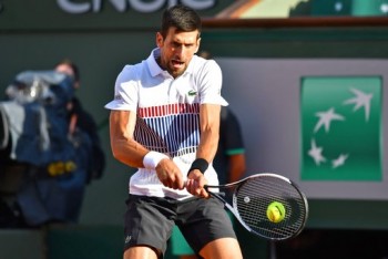 Roland Garros: Nadal, Djokovic vào tứ kết, ĐKVĐ Muguruza bị loại