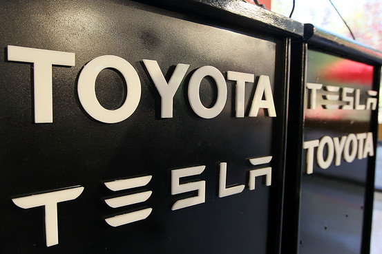 Hợp tác bất thành, Toyota rút vốn khỏi Tesla
