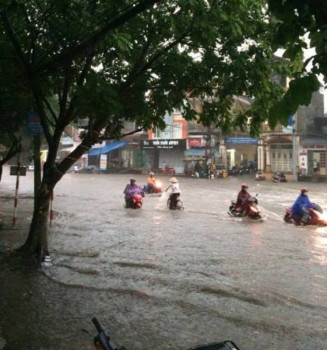 Thành phố Thái Nguyên: Mưa lớn gây ngập úng nhiều tuyến phố