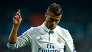 Nguyên nhân nào khiến C.Ronaldo bỗng dưng muốn rời Real Madrid?