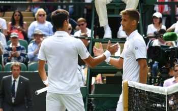 Wimbledon: Djokovic giành chiến thắng chỉ sau 40 phút thi đấu
