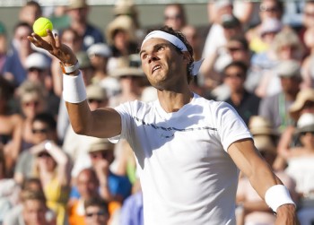 Wimbledon: Nadal dừng bước sau trận chiến kéo dài gần 5 giờ