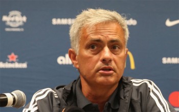 Mourinho đóng cửa chuyển nhượng đối với De Gea