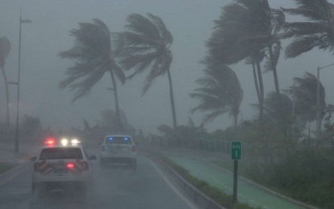 Bão Irma càn quét Carribean, Mỹ chuẩn bị các biện pháp đối phó