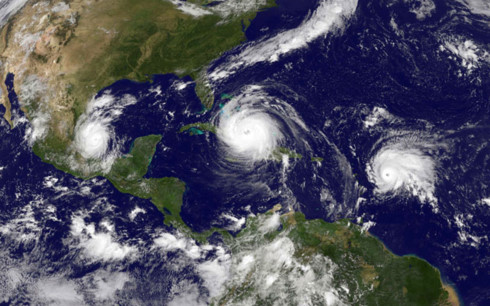 Siêu bão Irma đe dọa bờ biển vịnh Florida của Mỹ