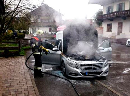 Mercedes-Benz Việt Nam triệu hồi xe vì nguy cơ cháy