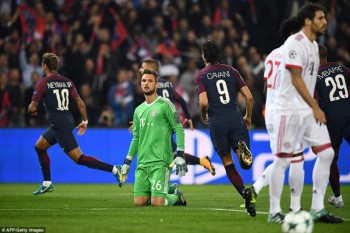 PSG 3-0 Bayern Munich: Neymar, Cavani cùng 'nổ súng'