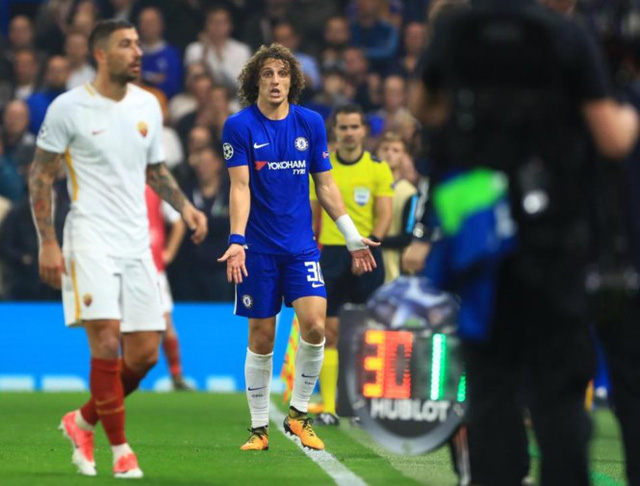Chelsea trả giá cực đắt sau trận hòa AS Roma