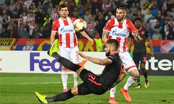 Giroud lập siêu phẩm, Arsenal duy trì mạch toàn thắng ở Europa League