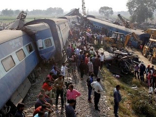 Ấn Độ điều tra nguyên nhân vụ tai nạn đường sắt thảm khốc
