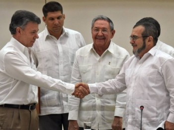 Phe đối lập phản đối Chính phủ Colombia thông qua thỏa thuận hòa bình