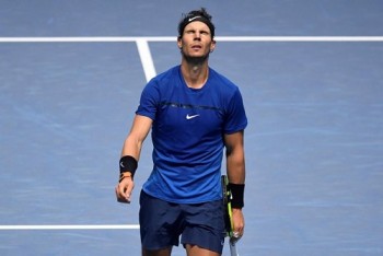 Nadal thua trận đầu ở ATP Finals, tuyên bố rút khỏi giải