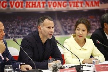 Ryan Giggs tuyên bố giúp Việt Nam dự World Cup 2030