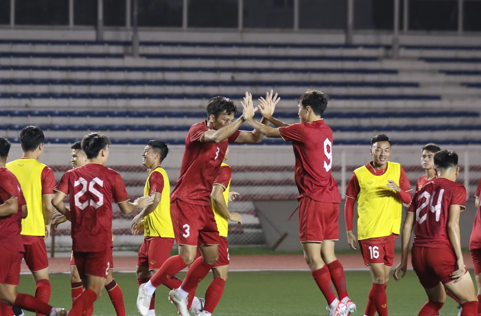 Đội tuyển Việt Nam trở lại top 15 châu Á trên bảng xếp hạng FIFA