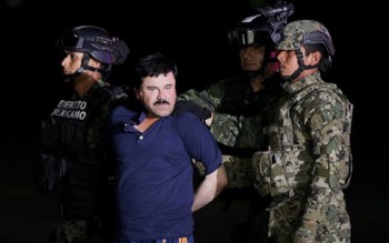 Trùm ma túy khét tiếng Mexico “El Chapo” bị dẫn độ tới Mỹ