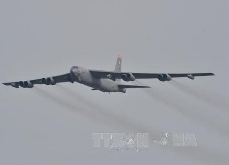 B-52 rầm rộ tới Guam, Mỹ chứng tỏ uy lực của nút bấm hạt nhân