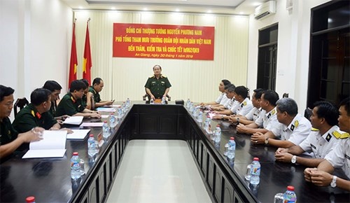 Đoàn công tác của Bộ Tổng Tham mưu kiểm tra tại Lữ đoàn 962