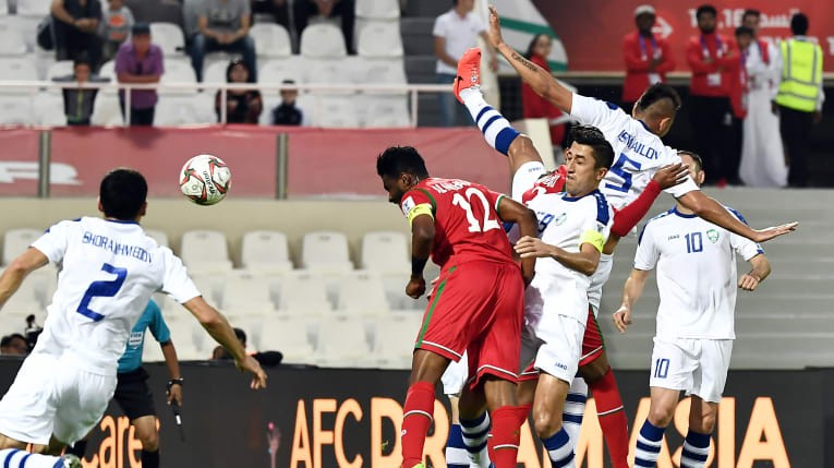 Uzbekistan thắng kịch tính Oman tại bảng F Asian Cup