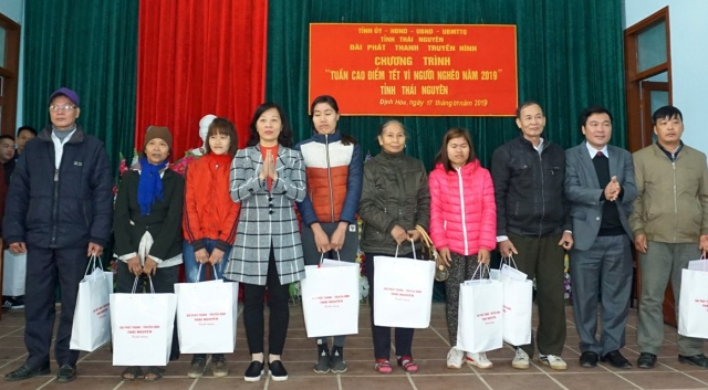 Thái Nguyên tiếp tục các hoạt động thăm hỏi, tặng quà trong "Tuần cao điểm Tết vì người nghèo năm 2019"