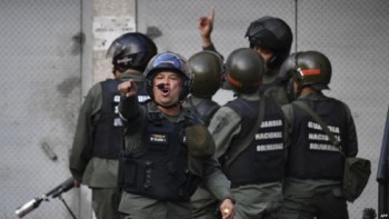 Venezuela bắt giữ nhóm binh sĩ nổi loạn