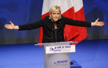Ứng viên cực hữu Marine Le Pen vận động tranh cử Tổng thống Pháp