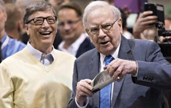 Bill Gates – Warren Buffett và bài học “giàu vì bạn”