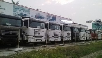 Hết thời hưng thịnh, xe tải Trung Quốc xếp hàng “phơi nắng”, chẳng ai mua