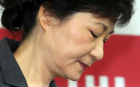 Tổng thống Hàn Quốc Park Geun-hye đề nghị lùi ngày luận tội