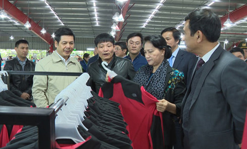 Chủ tịch Quốc hội làm việc với một số doanh nghiệp tỉnh Thái Bình